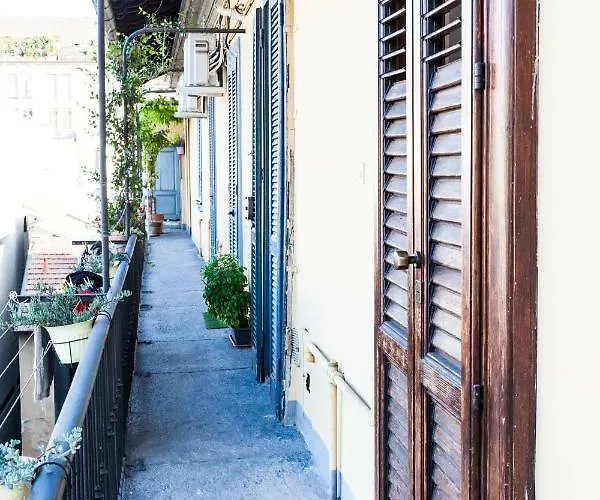 Milan Style Apartment - City Center شقة *