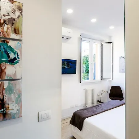 Apartament Milan Style Apartment - City Center