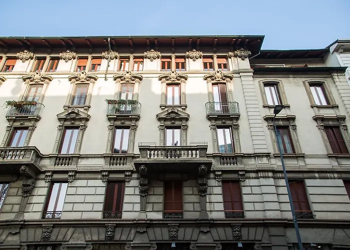 Milan Style Apartment - City Center * Милан