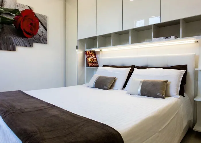 Milan Style Apartment - City Center Апартаменты Милан