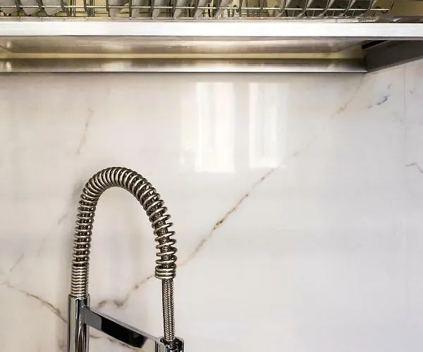 Milan Style Apartment - City Center Apartamento *