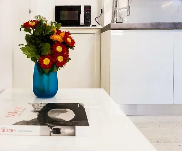 Апартаменты Milan Style Apartment - City Center *