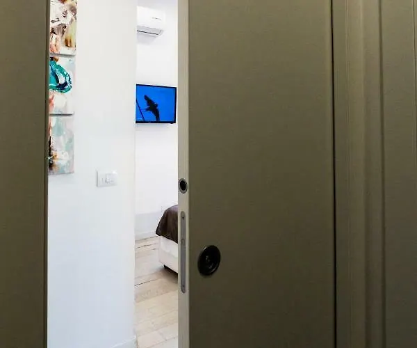 Milan Style Apartment - City Center Apartamento *