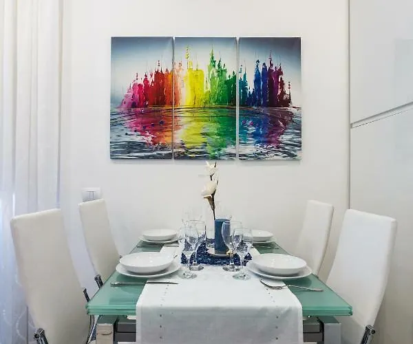 Milan Style Apartment - City Center Милан