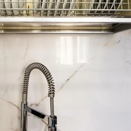 Milan Style Apartment - City Center Appartement *